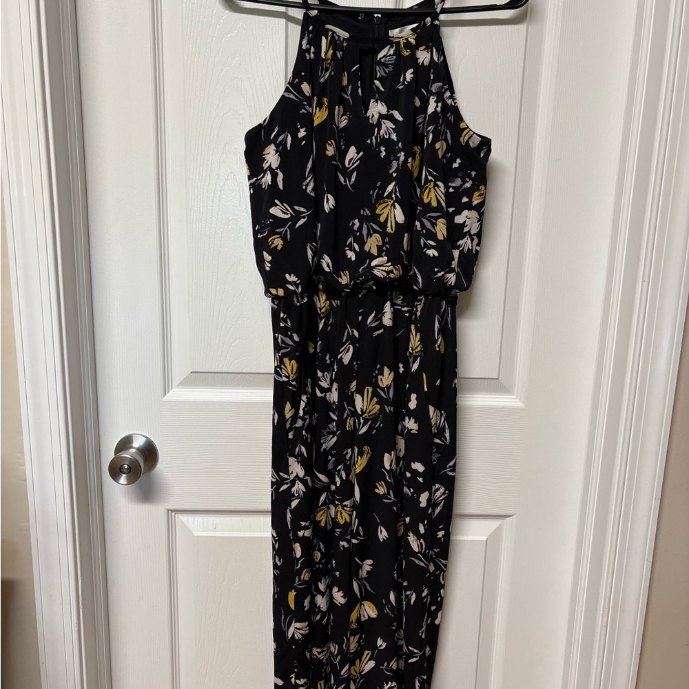 London Times Elegant Black Garment